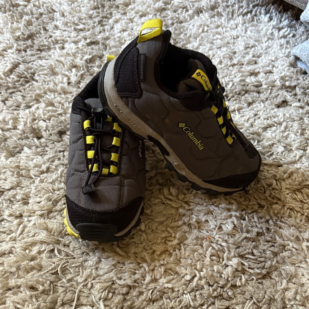 Columbia Kids' Gray and Yellow Sneakers